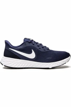 Nike Revolution 5 low-top sneakers