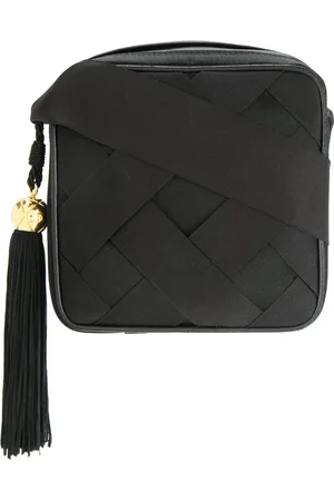CHANEL CC fringe shoulder bag