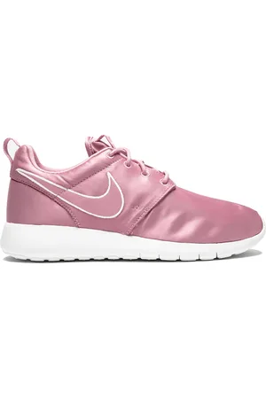 Nike Roshe One sneakers