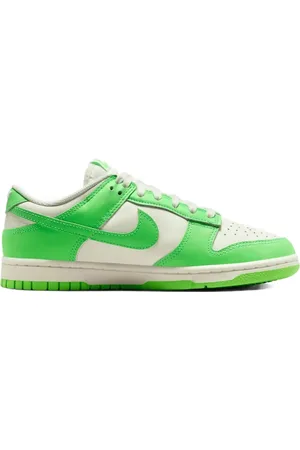 Nike Dunk Low " Strike" sneakers