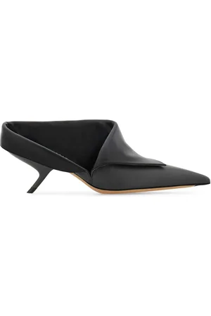 Salvatore Ferragamo Eva pumps