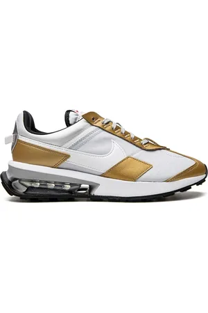 Nike Air Max Pre Day SE sneakers "Pure Platinum / Metallic Gold"