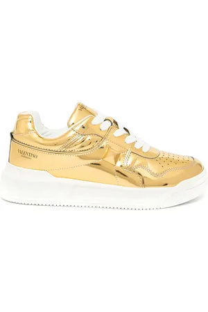 VALENTINO GARAVANI One Stud mirror-finish sneakers