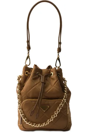 Prada Re-Edition 1995 Chaîne bucket bag