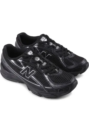 New Balance 740 sneakers