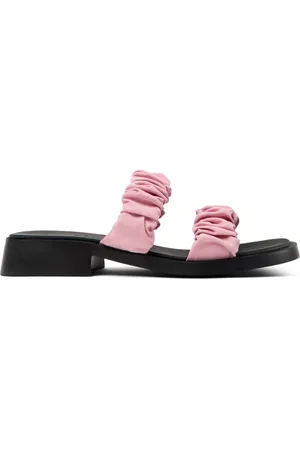 Camper Dana slides