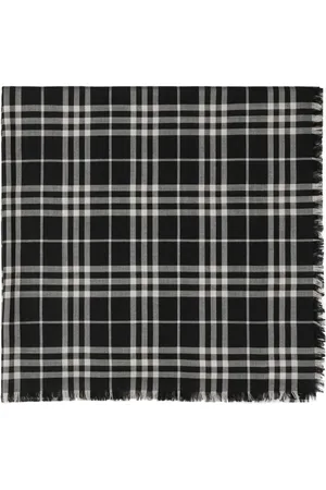 Burberry Checkered cashmere-blend scarf