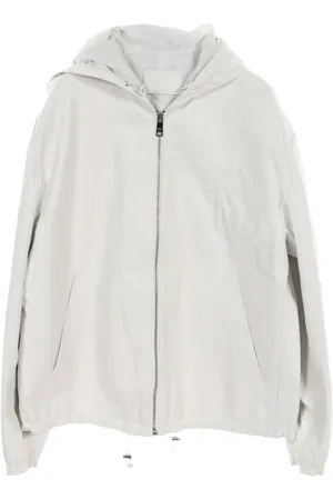 Prada 10