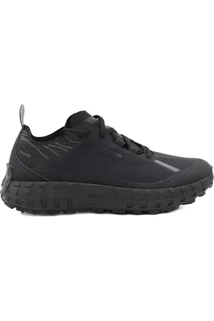 Norda 001 lightweight trail running sneakers