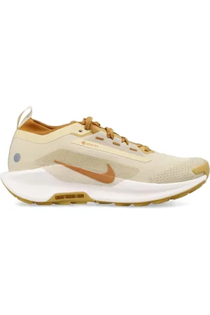 Nike Pegasus Trail 5GORE-TEX lightweight trainers