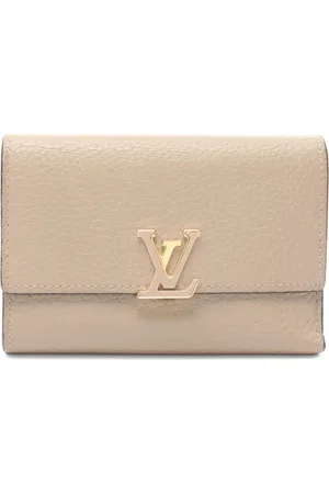 LOUIS VUITTON 2020 Capucines tri-fold wallet