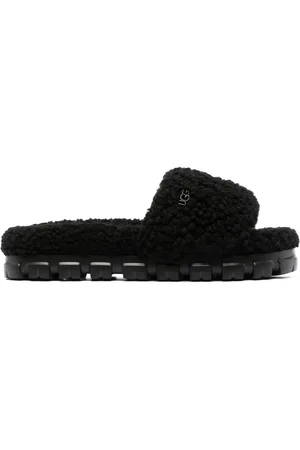 UGG Maxi Curly Scuffetta sheepskin slides