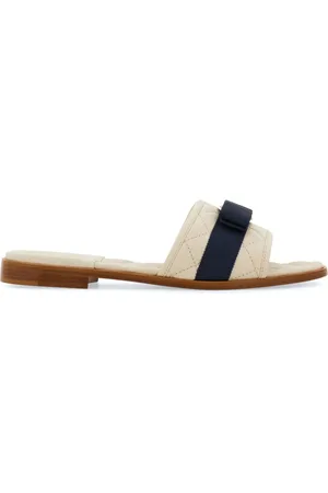 Salvatore Ferragamo Vara Bow-appliqué quilted slides