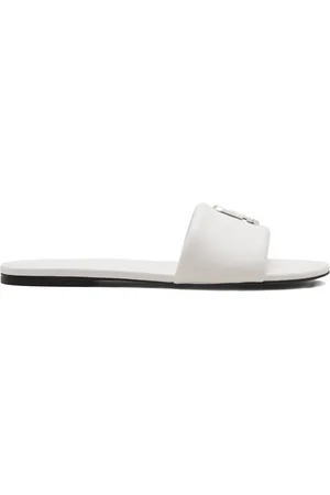 Marc Jacobs The Snapshot slides