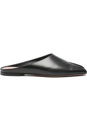 Alaïa Spike flat sandals
