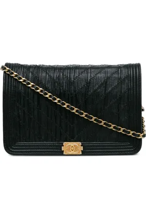 CHANEL 2018 Pleated Crumpled Chevron Le Boy Wallet On Chain crossbody bag