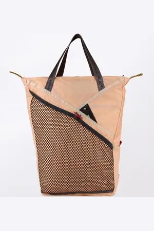 Klättermusen Gand Bag 23L Salmon