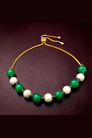 LUXURY Pozlacený Stříbrný Náramek se Zeleným Chalcedonem a Bílým Chalcedonem