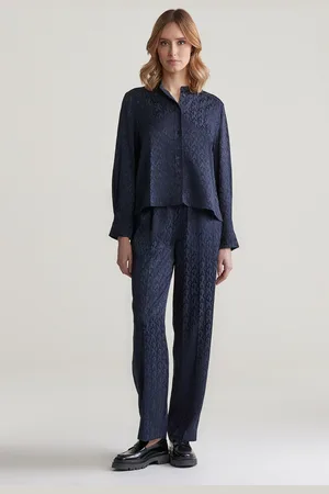 GANT KALHOTY REL MONOGRAM JACQUARD PULL ON PANT EVENING BLUE