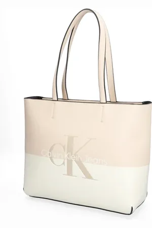 Calvin Klein SCULPTED SHOPPER29 HERO