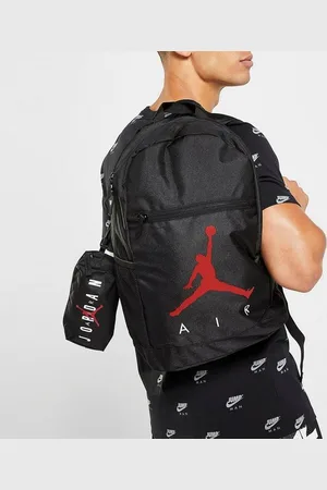 Jordan Batoh With Pencil Case