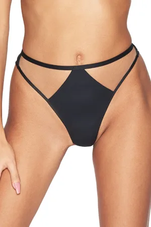 Kinga Tanga ou -932/2