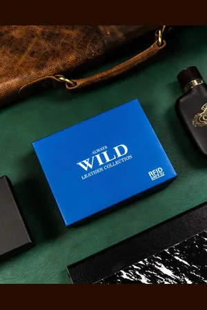 Always Wild Kožená černá peněženka A103 N992-P-CCD