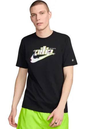 Nike Černé pánské tričko Sportswear Tee FV3745-010