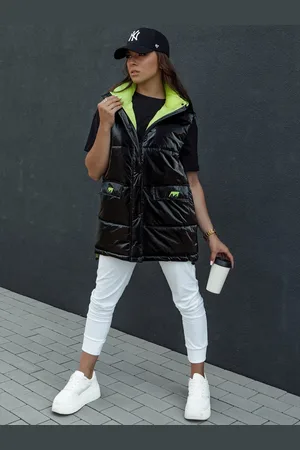 Basics from Amsterdam Černá dámská prošívaná lesklá vesta MAYLO TY4521