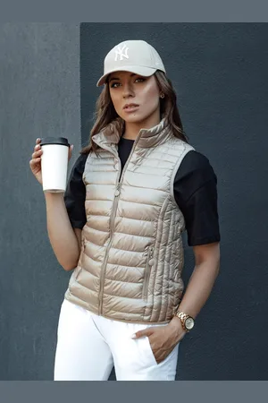 Basics from Amsterdam Béžová dámská prošívaná vesta se stojáčkem STYLISHZ TY4439