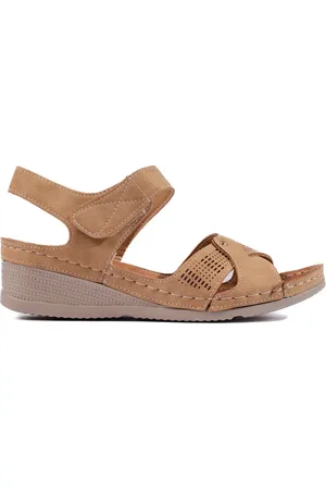 SHELOVET Camel sandály na klínku se suchým zipem H0023C
