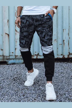Basics from Amsterdam Černé pánské tepláky s maskáčovým vzorem UX4429