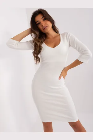 RELEVANCE Bílé žebrované mini šaty s výstřihem RV-SK-8945.04-white