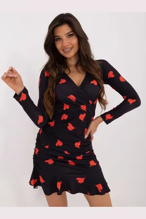 Basics from Amsterdam Černo-červené řasené koktejlové šaty se srdíčky FN-SK-4653-2.49-black-red