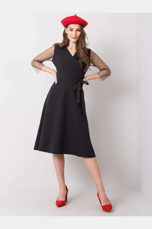 Basics from Amsterdam Černé elegantní šaty s puntíky na rukávech -LK-SK-507852.09X-black