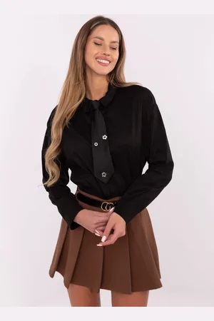 Italy Moda Černá dámská košile s odepínací kravatou DHJ-KS-9213.86-black