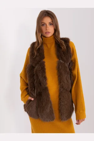 Italy Moda Tmavě hnědá kožešinová vesta s kapsami AT-KZ-2375.00P-dark brown