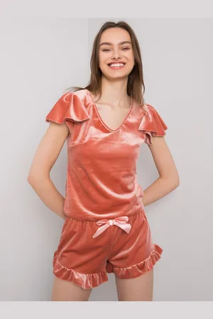 RUE PARIS Světle růžové dámské velurové pyžamo s volány WN-PI-02.97-pink