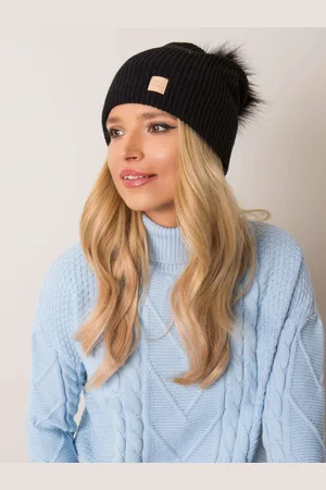Basics from Amsterdam Černá dámská čepice s bambulí JK-CZ-15.70-black