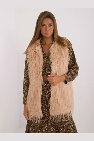 Italy Moda Tmavě béžová kožíšková vesta AT-KZ-2349-1,49-camel