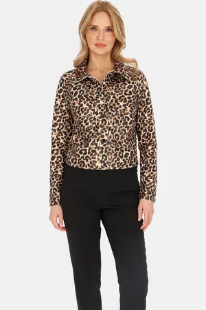 Perso Krátká dámská přechodová bunda s leopardím vzorem BLE 252669 F - Dark beige