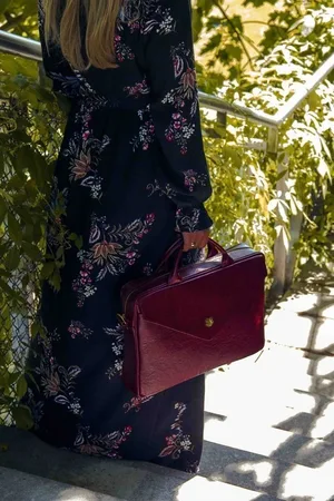 Basics from Amsterdam Elegantní bordo dámská taška na notebook FL15 POSITANO BURGUNDY