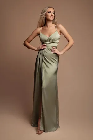 Mia Dresses Zelené saténové šaty na ramínka