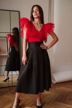 Mia Dresses Černá áčková midi sukně