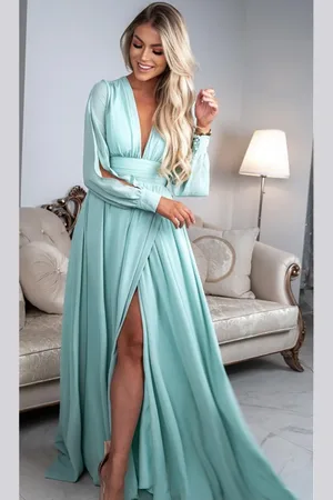 Mia Dresses Světle zelené šifonové šaty s odhalenými zády