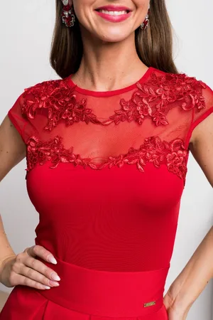 Mia Dresses Poškozené zboží - Červené body s tylem a vyšívanými květinkami