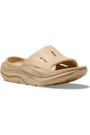 Hoka One One Nazouváky