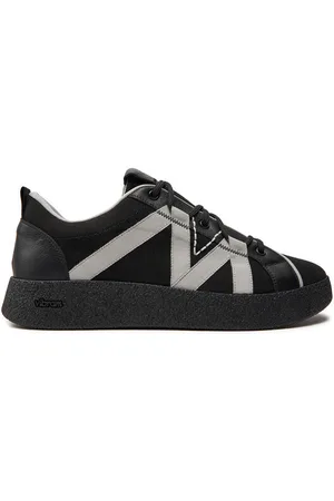 vic matiè Sneakersy