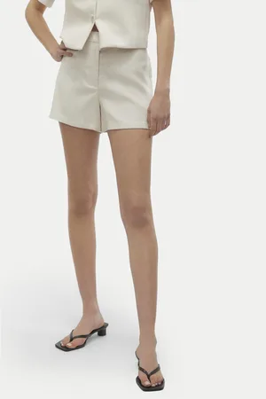 VERO MODA Šortky z materiálu