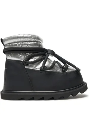 united nude Sněhule